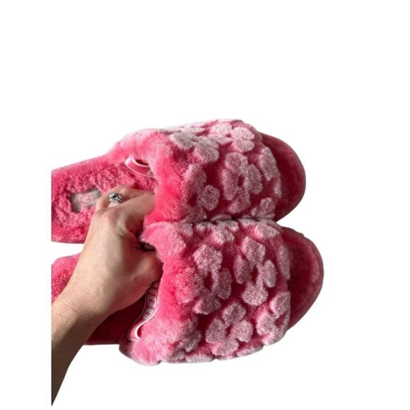 UGG Fluff Yeah Slide Poppy Strawberry Sorbet Sheepskin size 10 Pink Sandals Slip - Picture 12 of 12